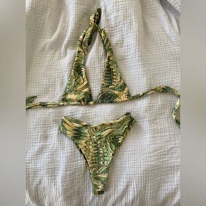 Skatie bikini in Jupiter